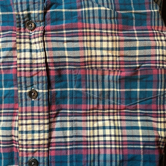 THE arrow company long sleeve button down size 2xl - Picture 3 of 6